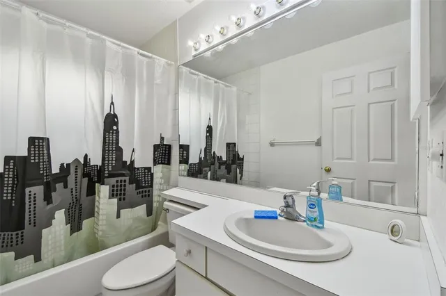 $1,195,000 | 5001 Queen Palm Terrace Northeast, St. Petersburg, FL 33703