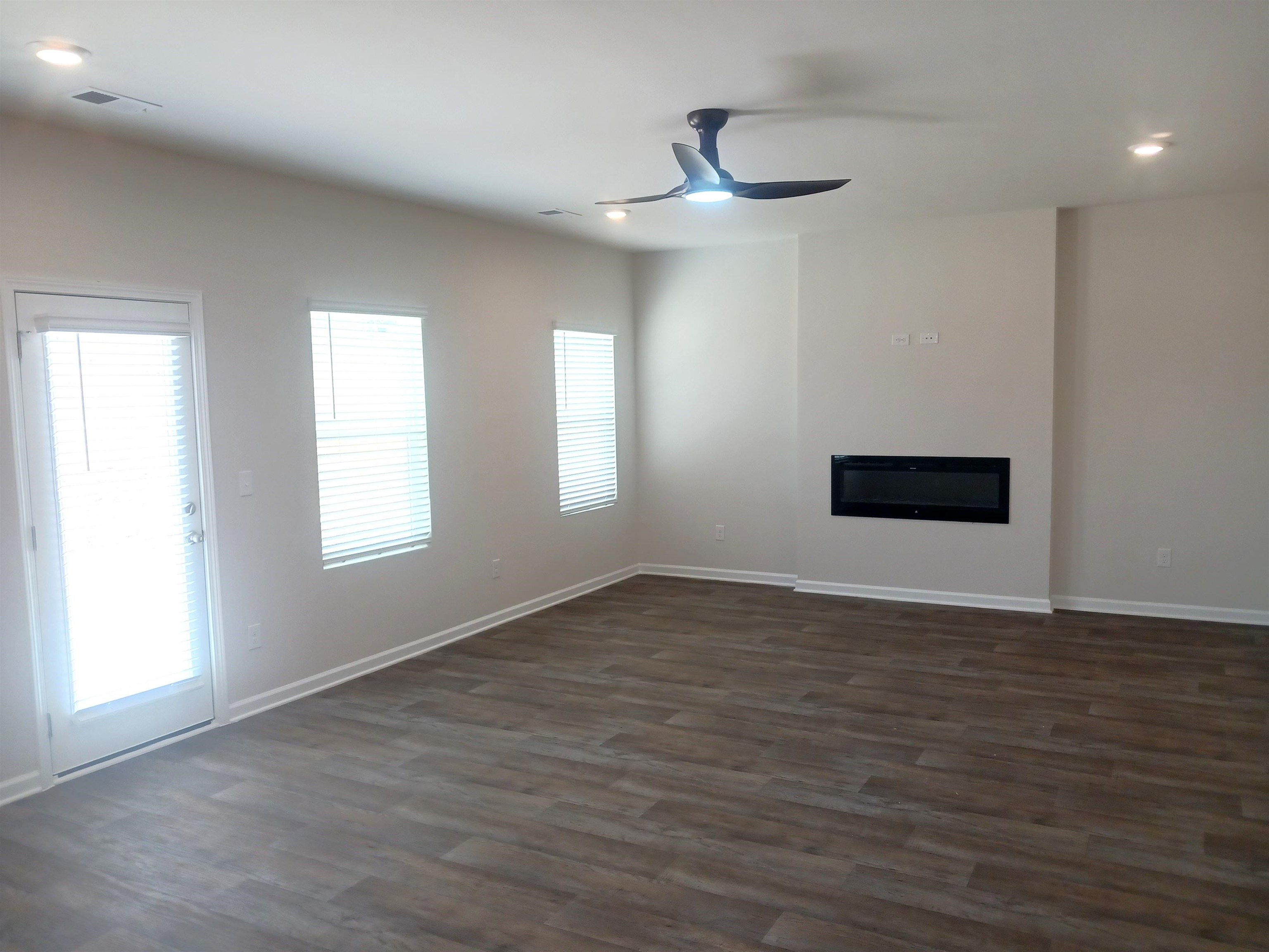 3072 Emberly Drive Roebuck, SC 29376 - Photo 4 of 33