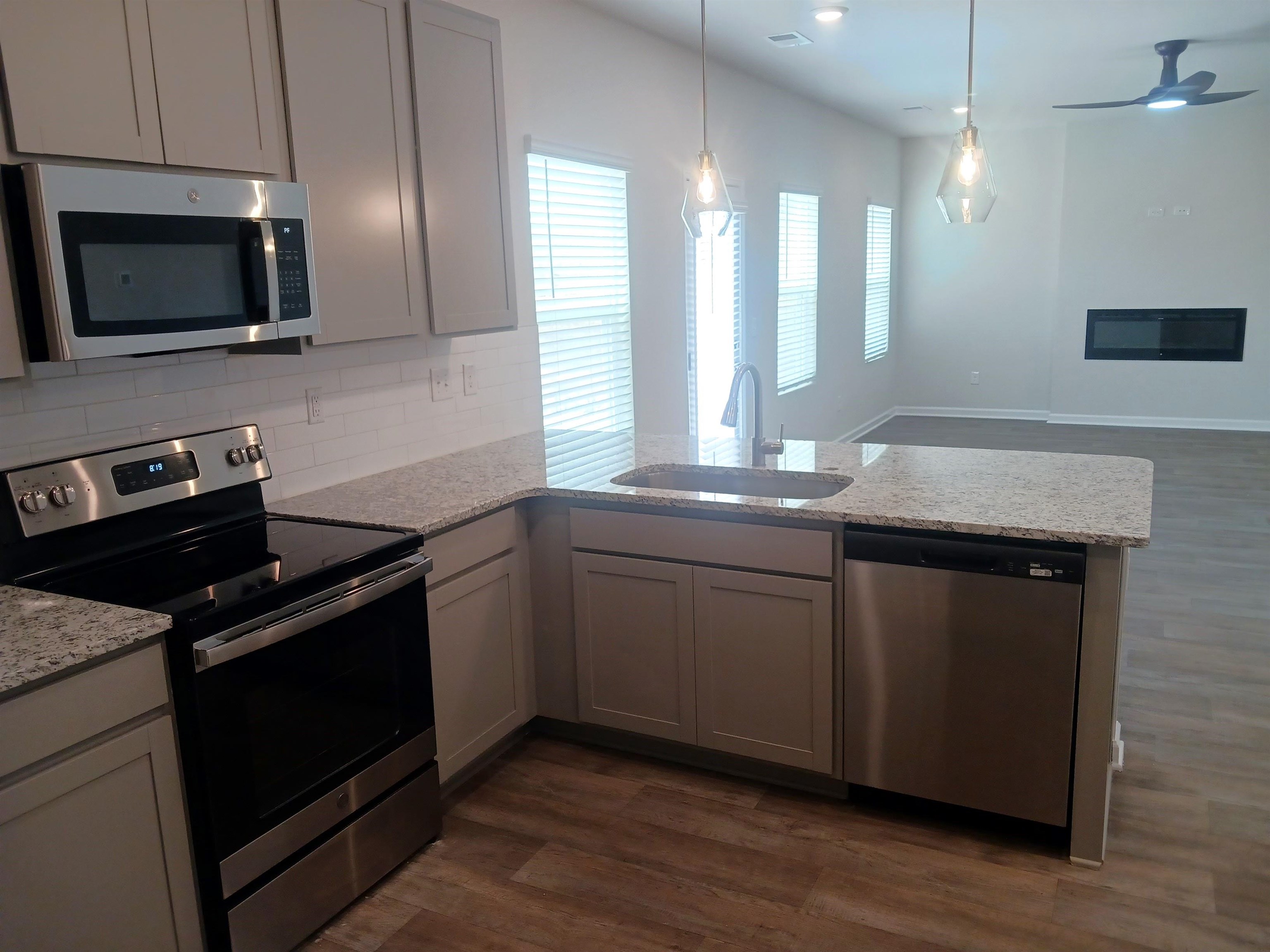 3072 Emberly Drive Roebuck, SC 29376 - Photo 9 of 33