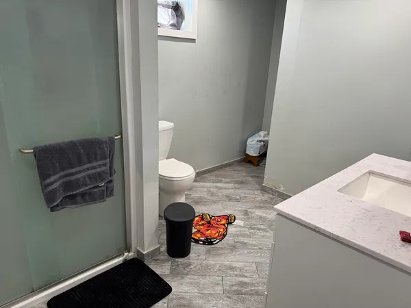 $1,000 | 9999 Brockton Avenue, Abington, MA 02351