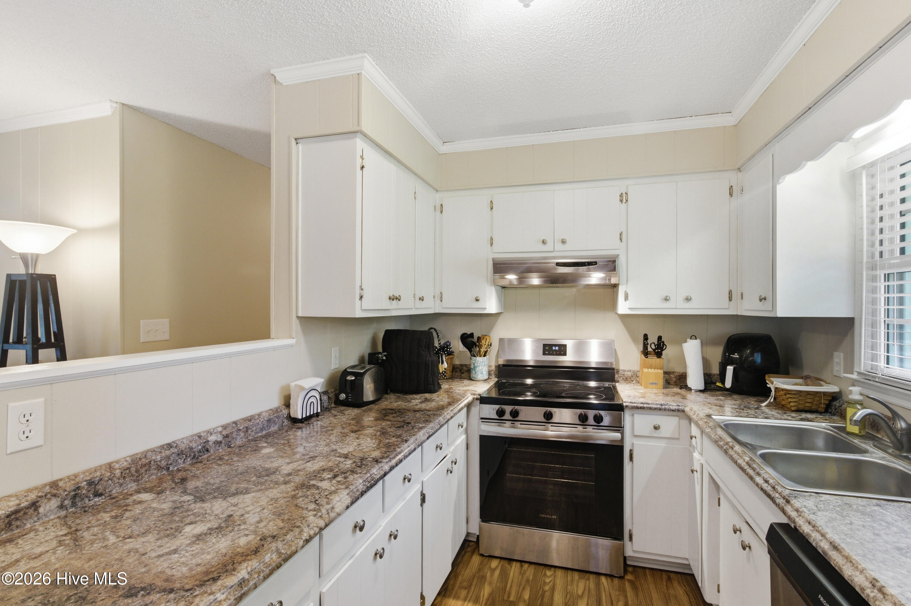 193 Whitley Road Aurora, NC 27806 - Photo 5 of 29 10_img_8426