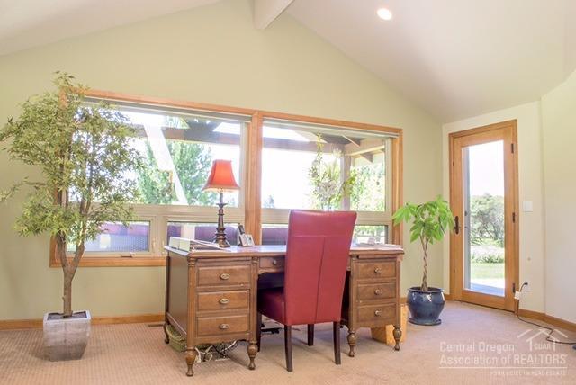 60475 Arnold Market Road Bend, OR 97702 - Photo 8 of 25 Additional Photo