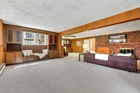 $1,080,000 | 70 Ellis Farm Lane, Melrose, MA 02176