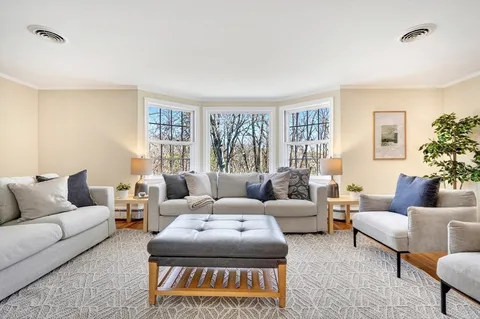 $1,080,000 | 70 Ellis Farm Lane, Melrose, MA 02176