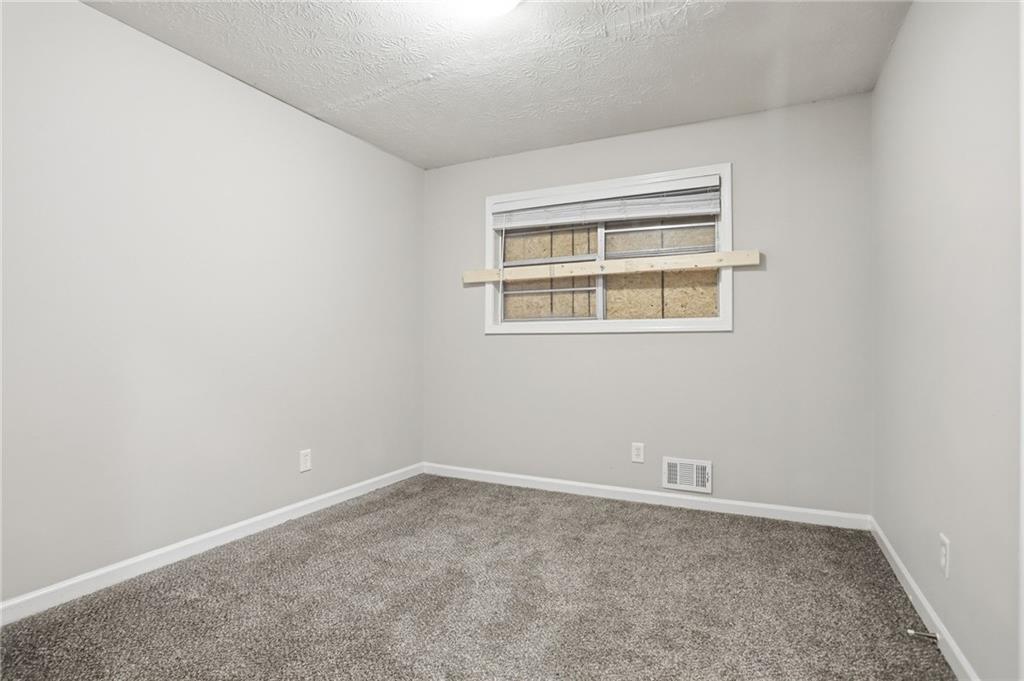 2370 Tiffany Circle Decatur, GA 30035 - Photo 16 of 39