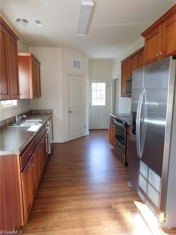 300 Morgan Place High Point, NC 27260 - Photo 5 of 11 Gallery Image 5