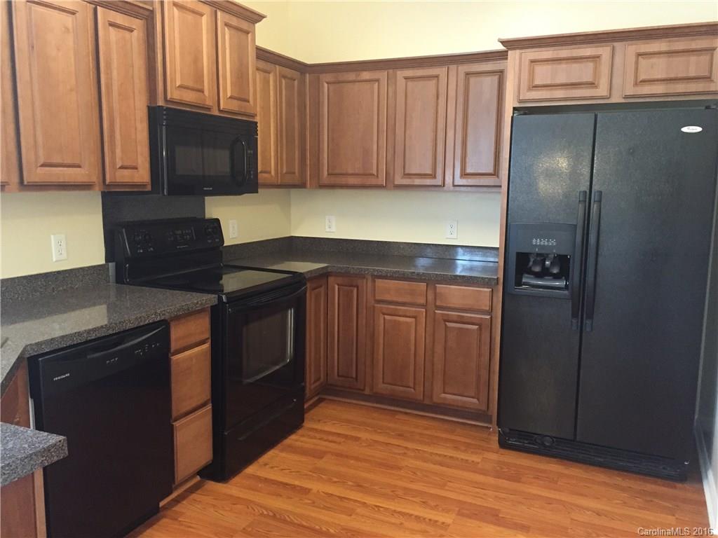 122 Ridge Bluff Road, Unit 147 Mooresville, NC 28115 - Photo 9 of 23