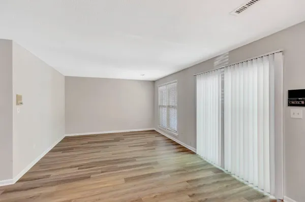 $1,875 | 4428 North Shirley Drive, North Charleston, SC 29418