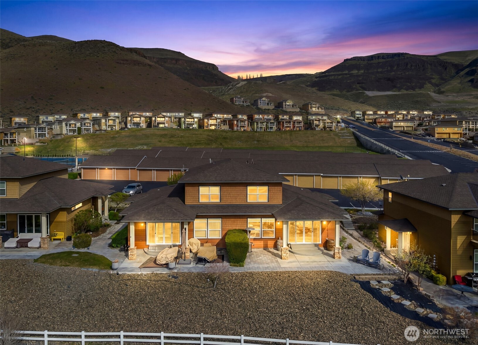 23496 Sunserra Loop Quincy, WA 98848 - Photo 4 of 40