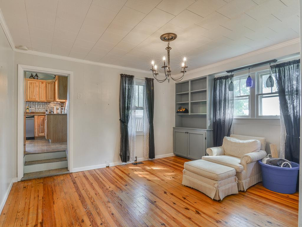 249 Buttermilk Road Gray, TN 37615 - Photo 14 of 36 Family Room
