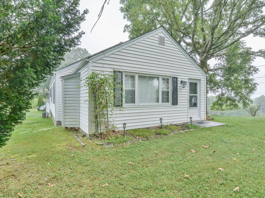 249 Buttermilk Road Gray, TN 37615 - Photo 4 of 36 Photo 4