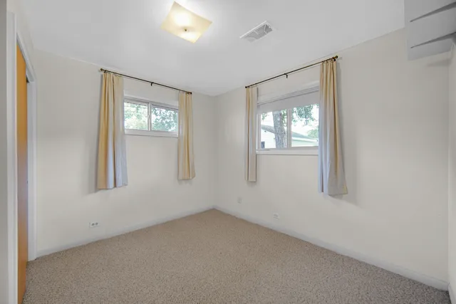 $189,500 | 17913 Oakwood Avenue, Lansing, IL 60438