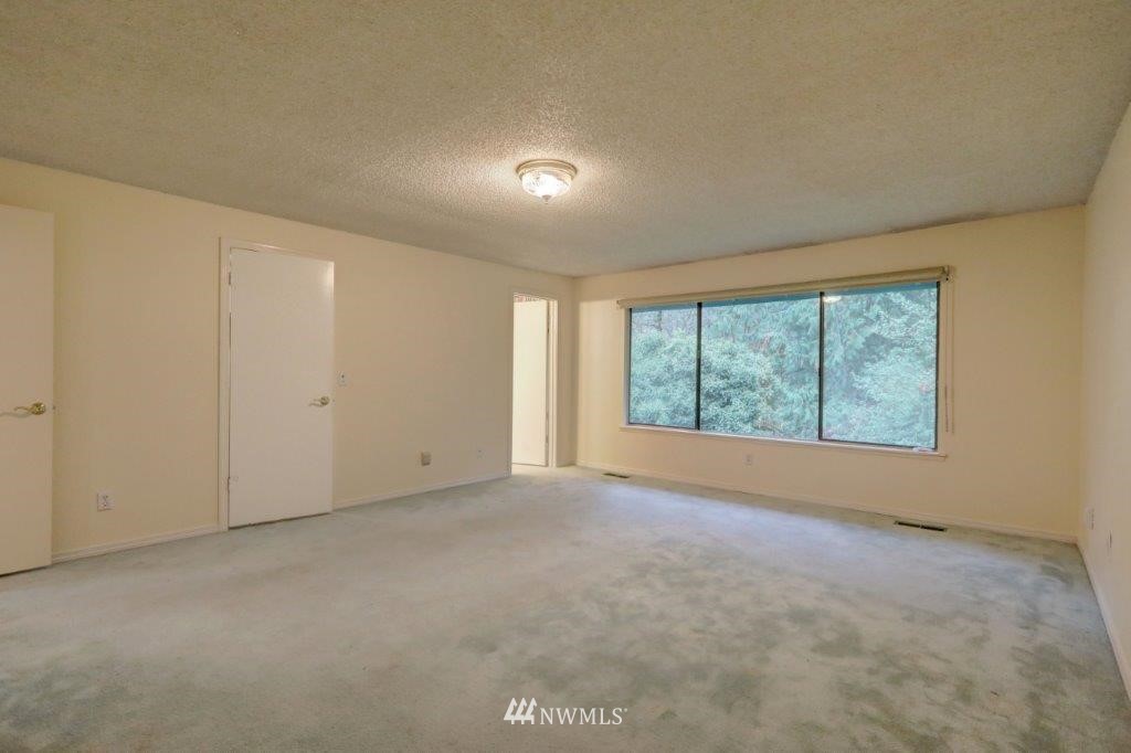 4519 Arvick Road Southeast Port Orchard, WA 98366 - Photo 6 of 31 Gallery Image 6