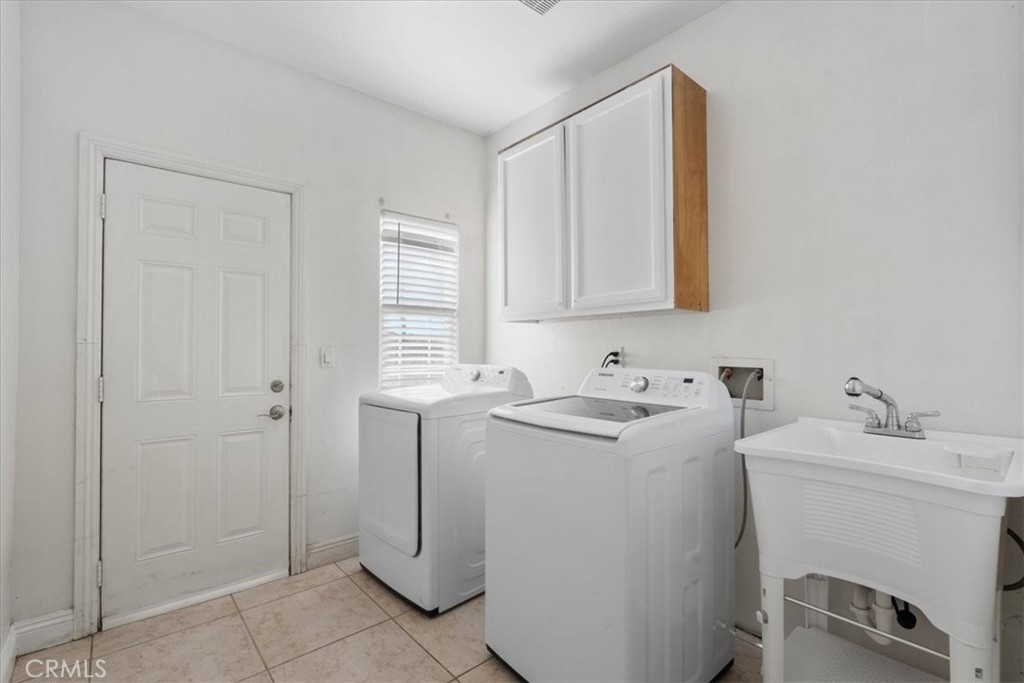 15833 Sago Road Apple Valley, CA 92307 - Photo 12 of 30