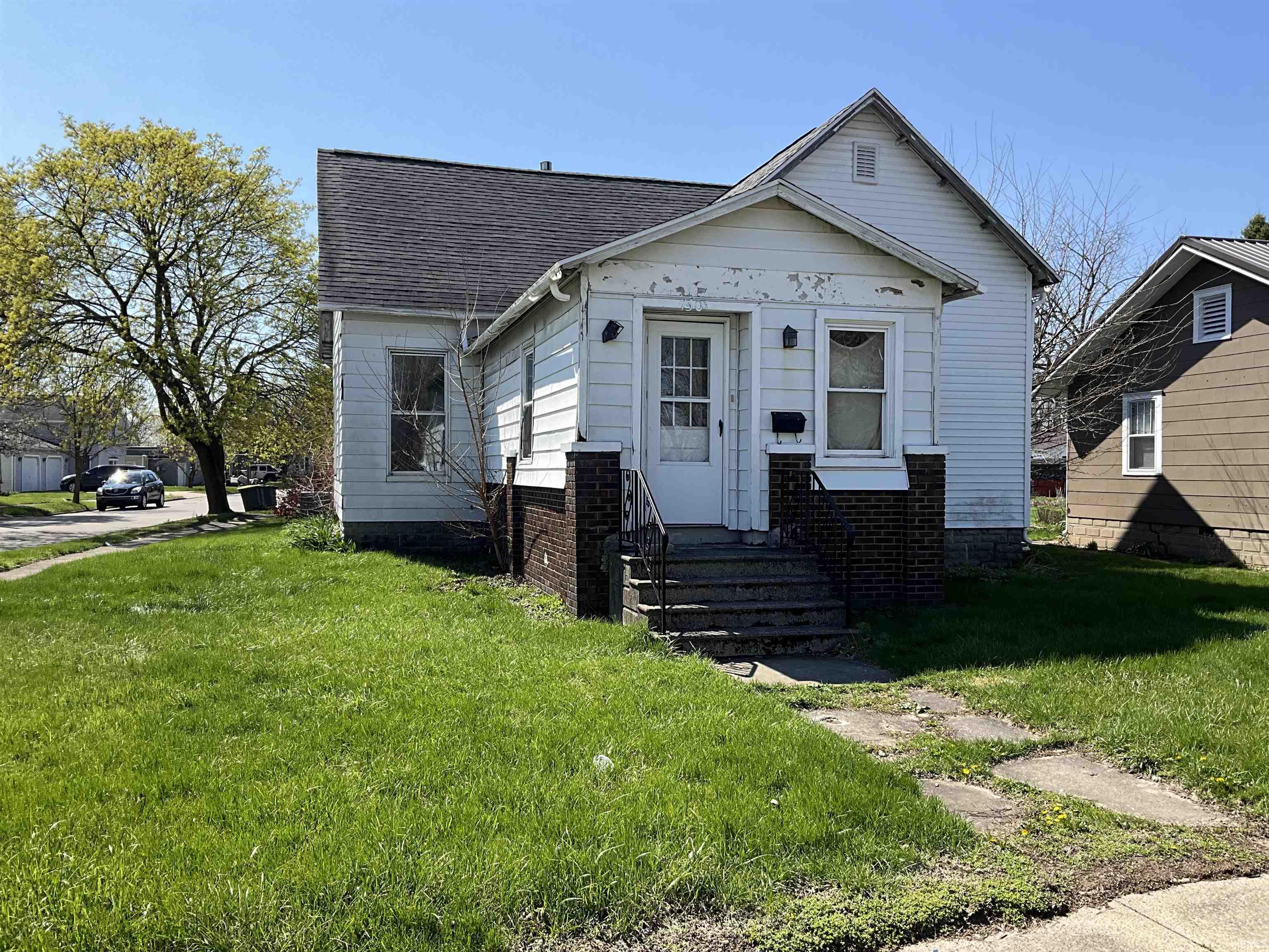 1503 West Monroe Street Decatur, IN 46733 - Photo 1 of 10