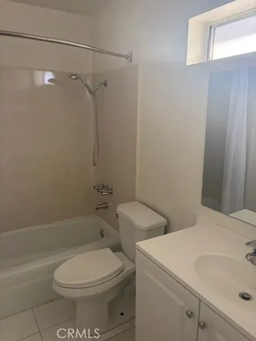 $2,195 | 515 7th Street, Unit D, Huntington Beach, CA 92648