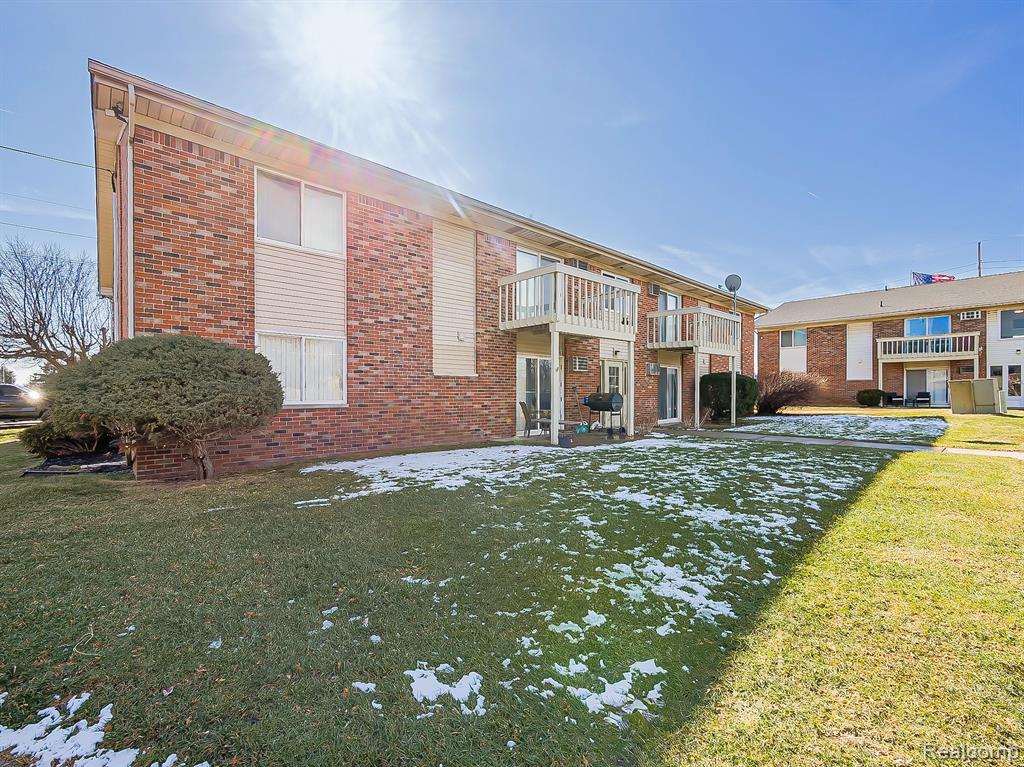 121 East Van Riper Road, Unit 6 Fowlerville, MI 48836 - Photo 22 of 23