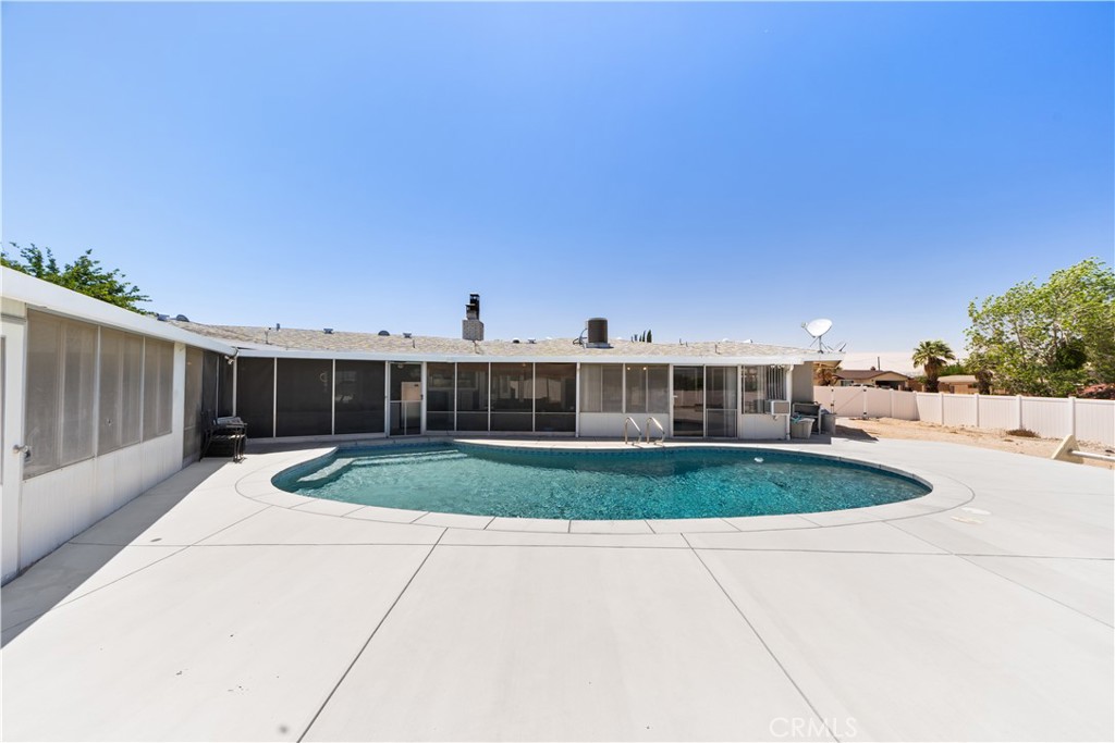 15103 Kinai Road Apple Valley, CA 92307 - Photo 32 of 38