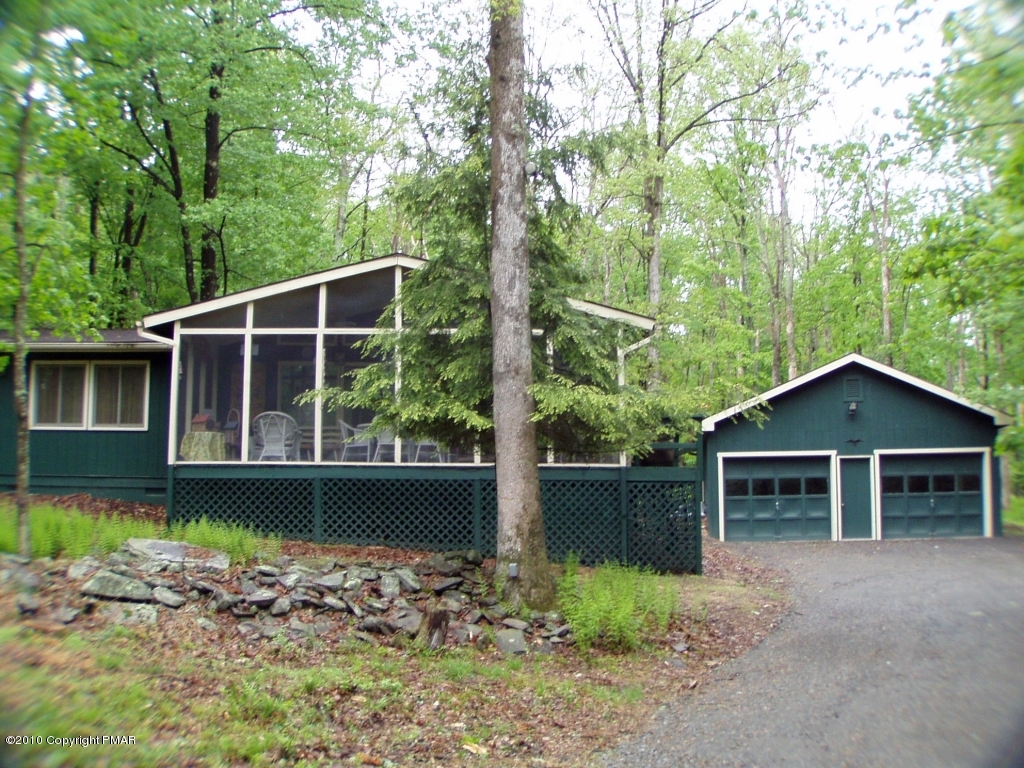 209 Blue Ridge Drive Canadensis, PA 18325 - Photo 1 of 19 Main Photo