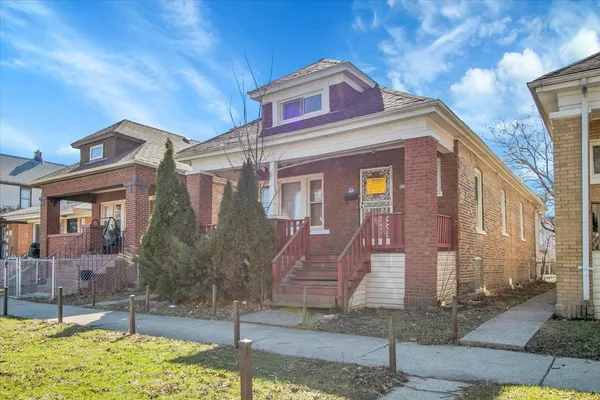 $99,900 | 635 East 92nd Street, Chicago, IL 60619