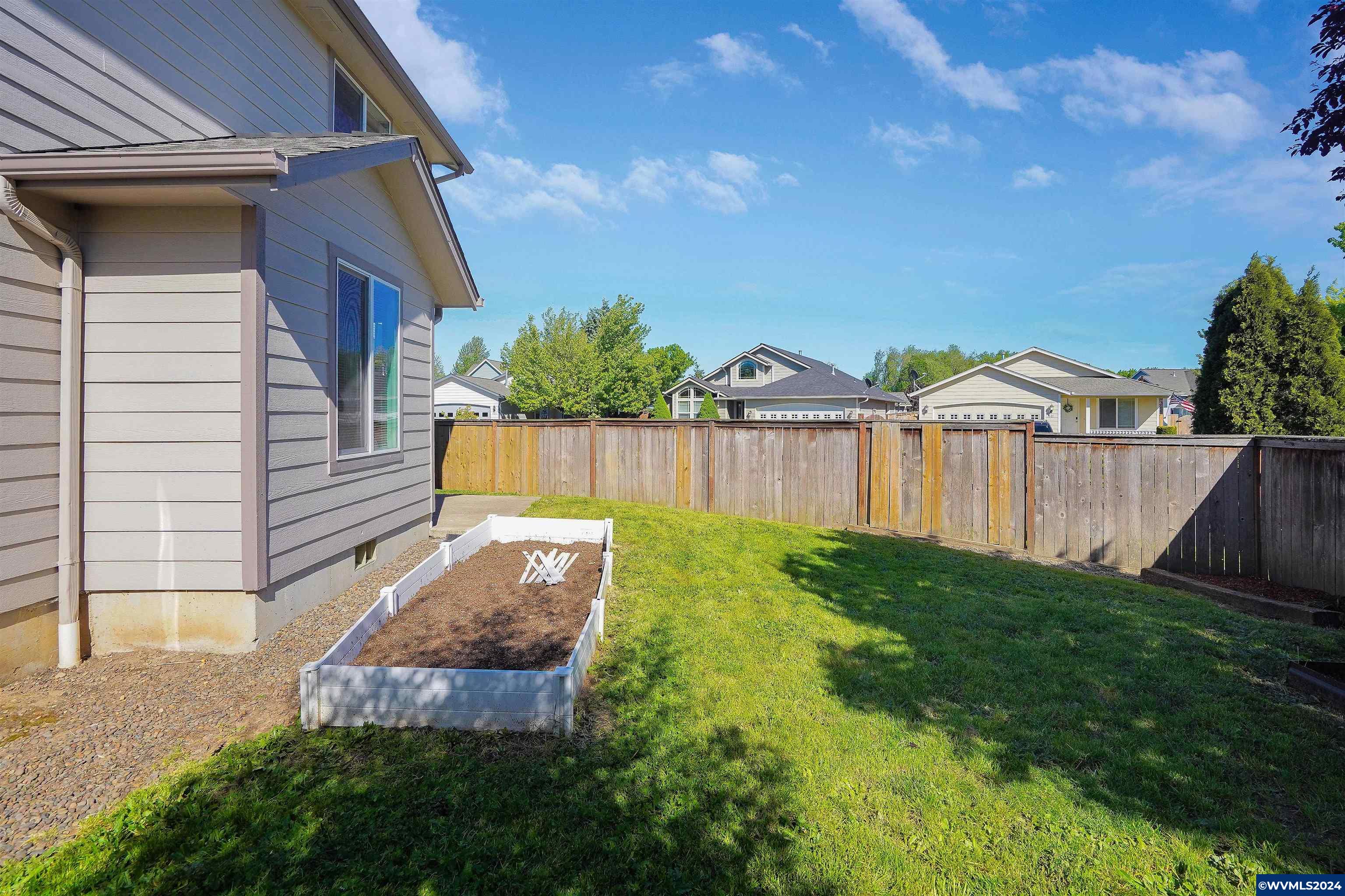 4096 Spring Avenue Northeast Albany, OR 97322 - Photo 37 of 39