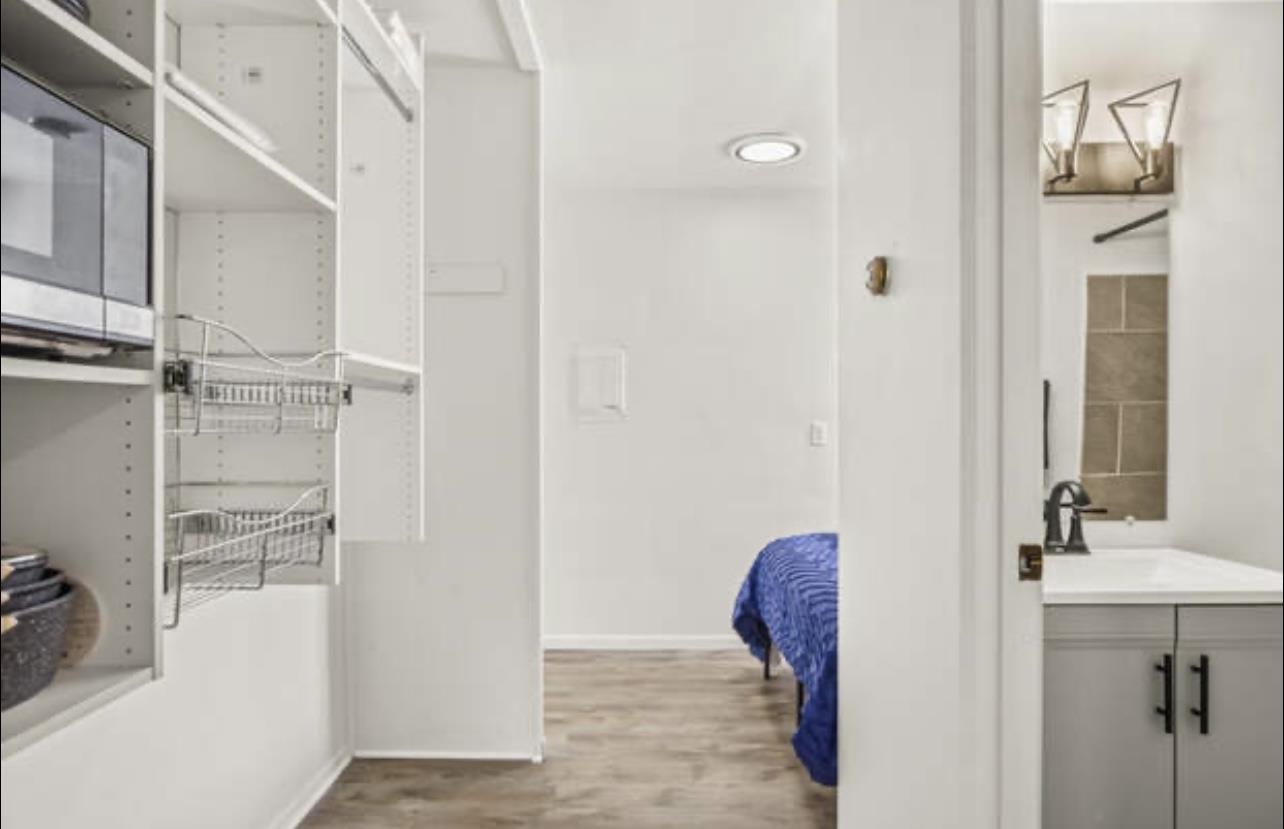 514 East Mifflin Street Madison, WI 53703 - Photo 5 of 9