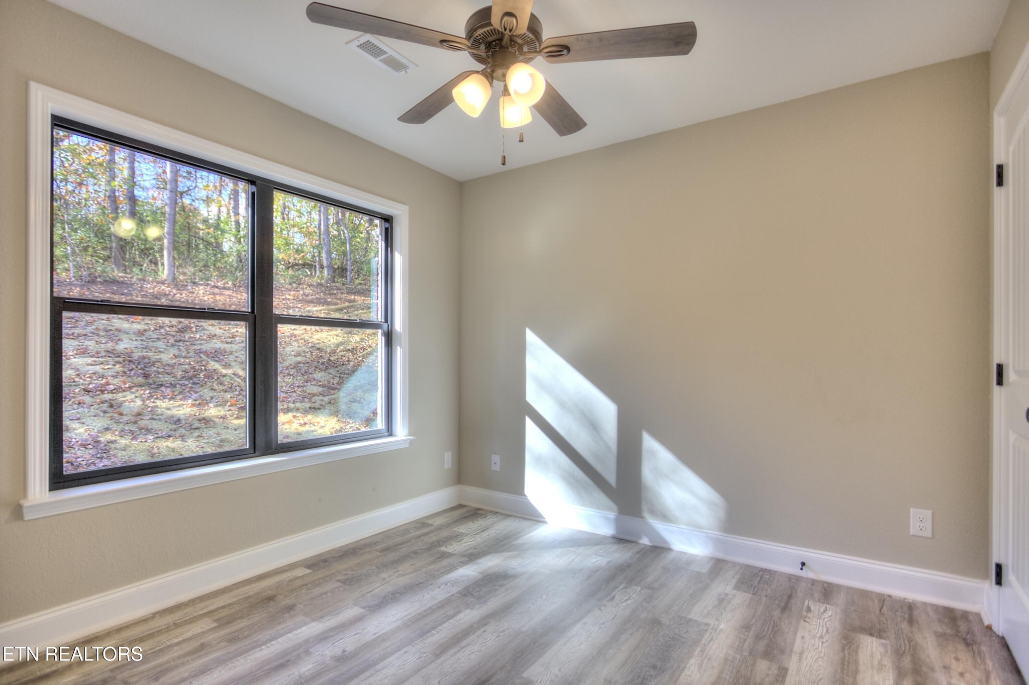 6124 Hutton Ridge Road Maryville, TN 37801 - Photo 7 of 13 Gallery Image 7