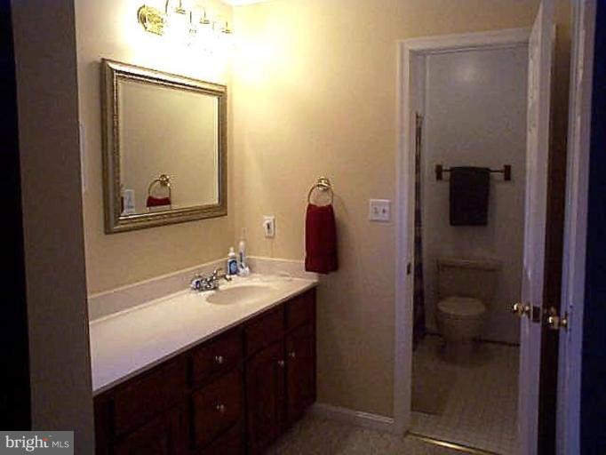 19000 Shelburne Glebe Road Leesburg, VA 20175 - Photo 5 of 9 Bath #1