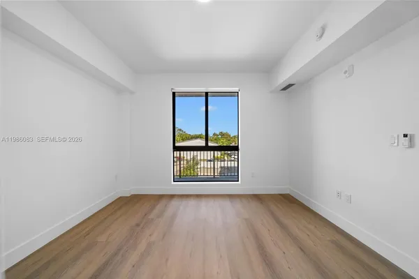 $3,214 | 2479 Northeast 192 Street, Unit 208, Miami, FL 33180