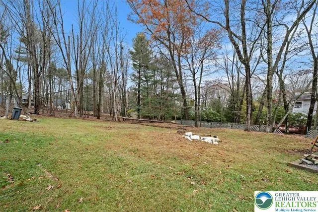 $300,000 | 536 Highland Drive, East Stroudsburg, PA 18302