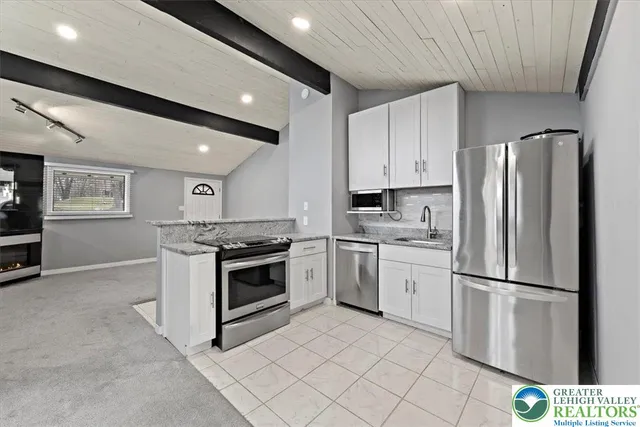 $300,000 | 536 Highland Drive, East Stroudsburg, PA 18302