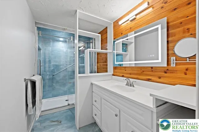 $300,000 | 536 Highland Drive, East Stroudsburg, PA 18302