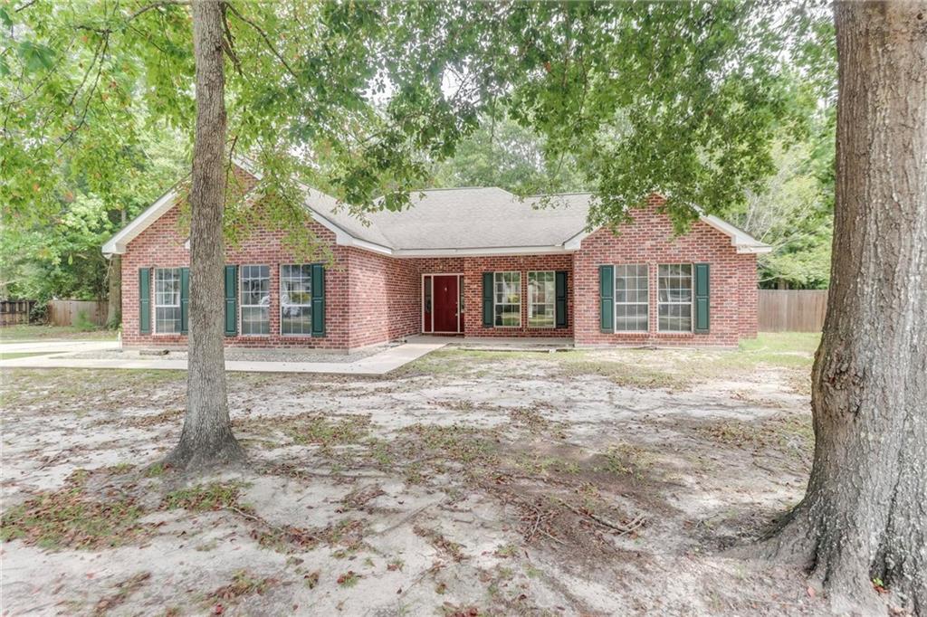 30167 East Street Lacombe, LA 70445 - Photo 2 of 5