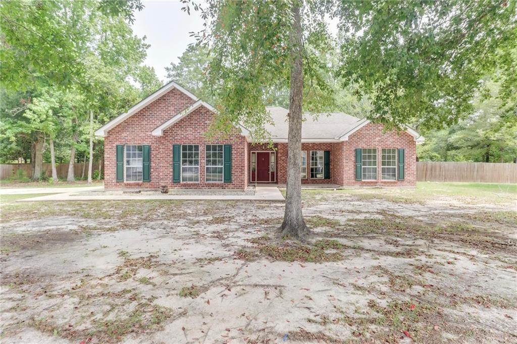 30167 East Street Lacombe, LA 70445 - Photo 3 of 5