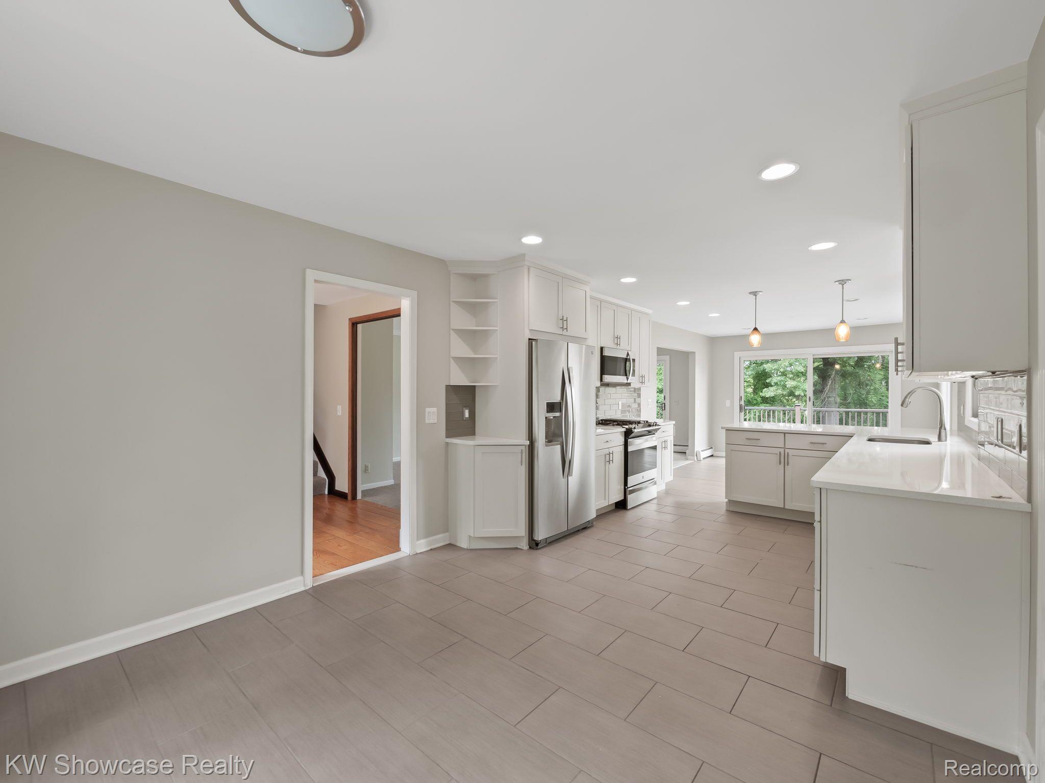 450 Lone Tree Road Highland, MI 48357 - Photo 25 of 56 Gallery Image 25