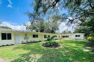 $1,700 | 780 Northeast 122nd Street, Unit 5, North Miami, FL 33161