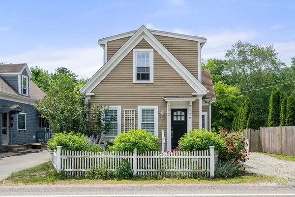$545,000 | 9 Maple Street, Kingston, MA 02364