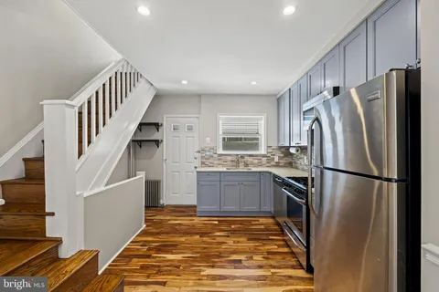 wooden floor in an empty room with wooden floor