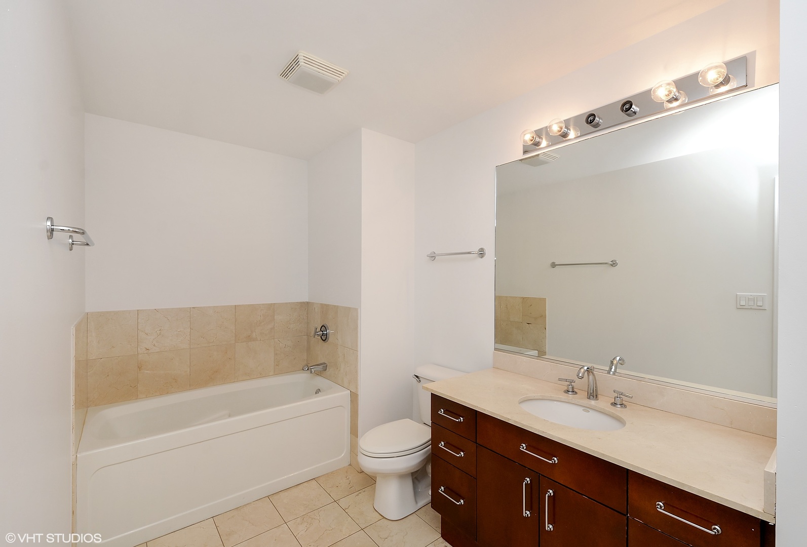 1260 West Washington Boulevard, Unit 504 Chicago, IL 60607 - Photo 8 of 10