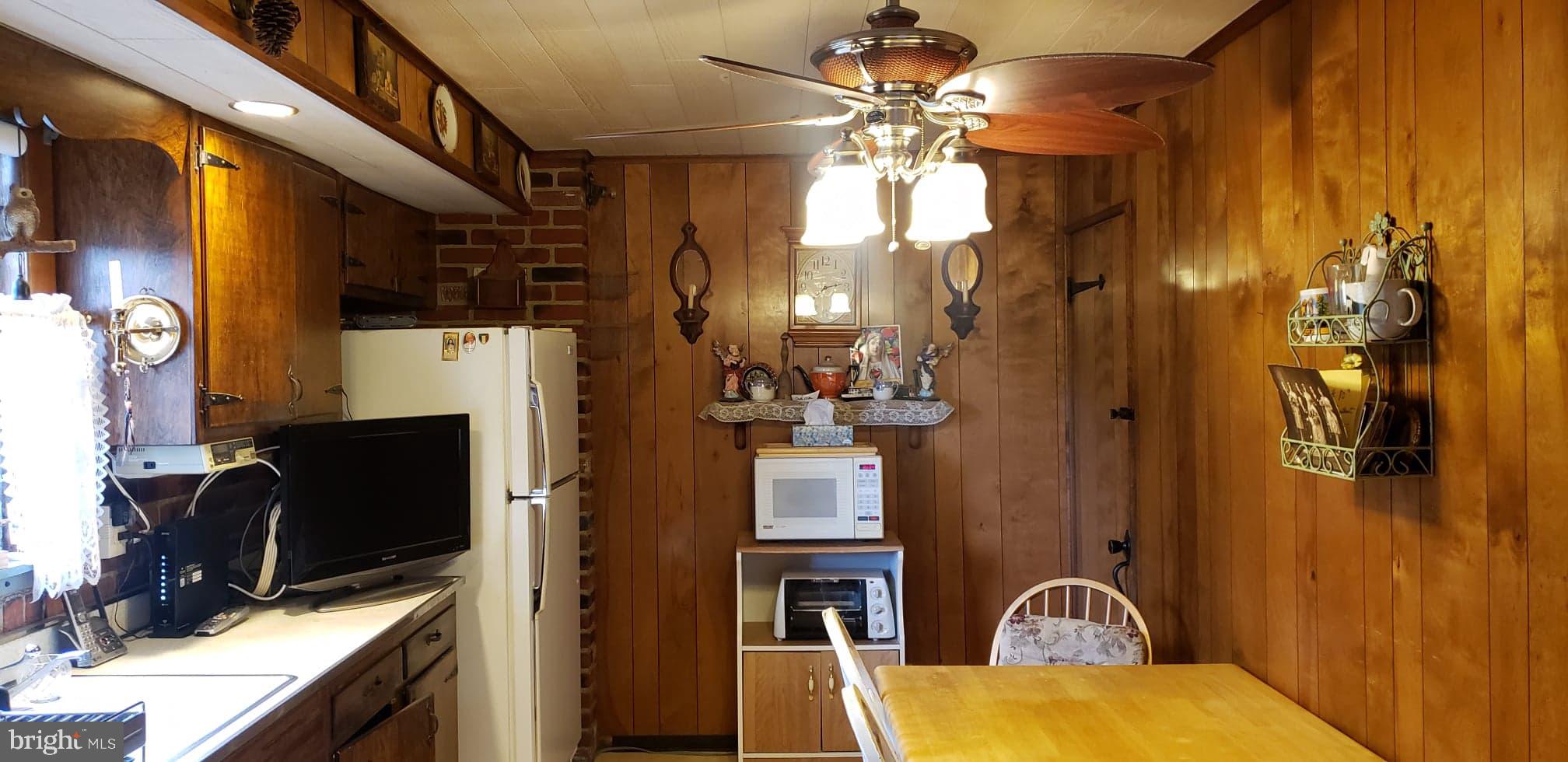727 Claire Road Philadelphia, PA 19128 - Photo 14 of 26 Gallery Image 14