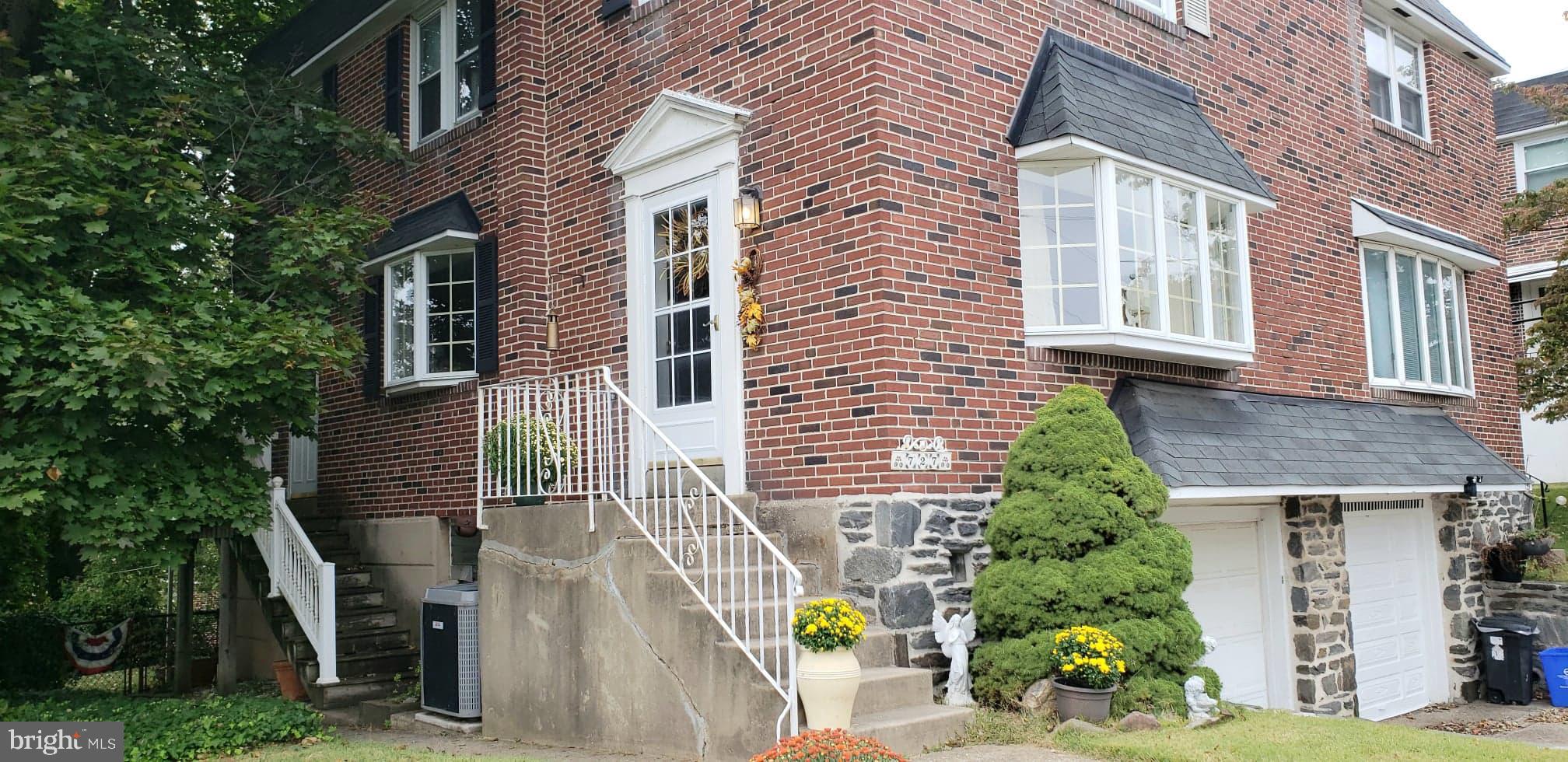 727 Claire Road Philadelphia, PA 19128 - Photo 3 of 26 Gallery Image 3