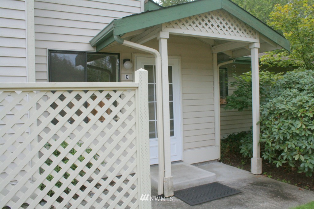 1533 201st Place Southeast, Unit 13CC Bothell, WA 98012 - Photo 1 of 14 Gallery Image 1
