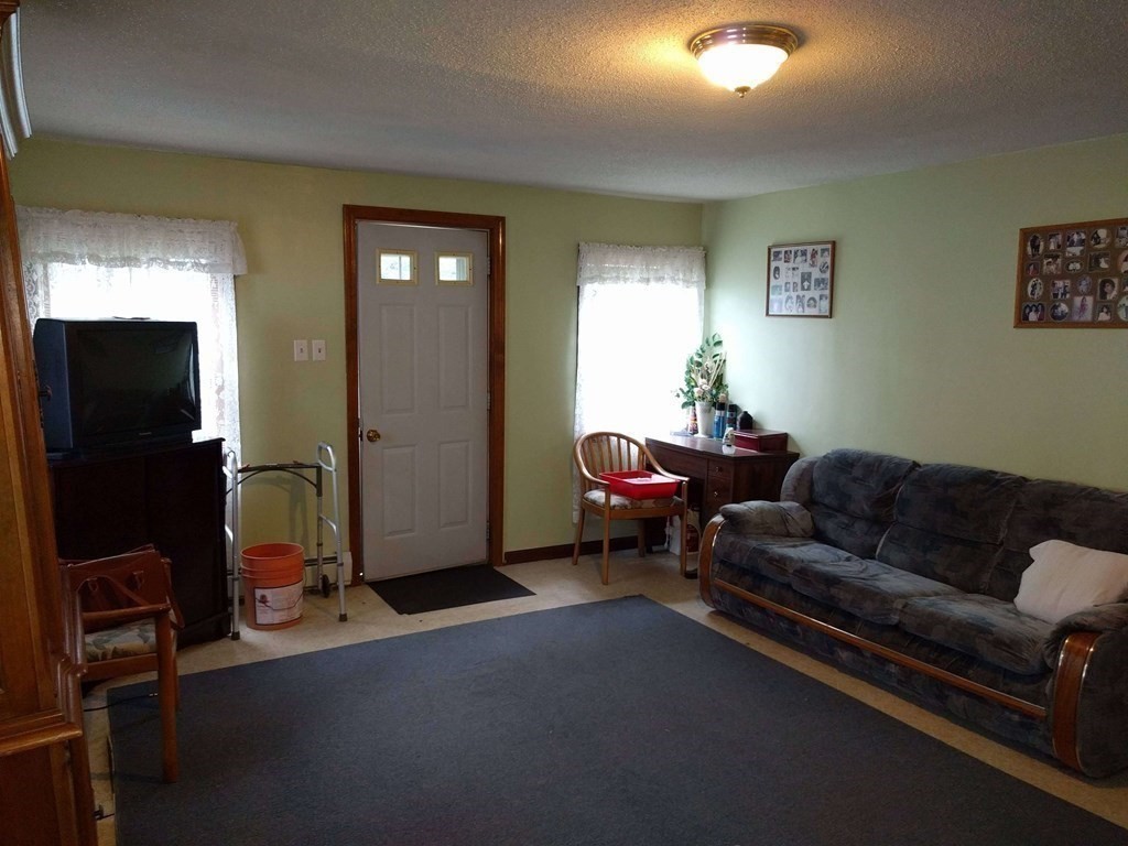 19 Rapalus Street Springfield, MA 01151 - Photo 23 of 34 Gallery Image 23