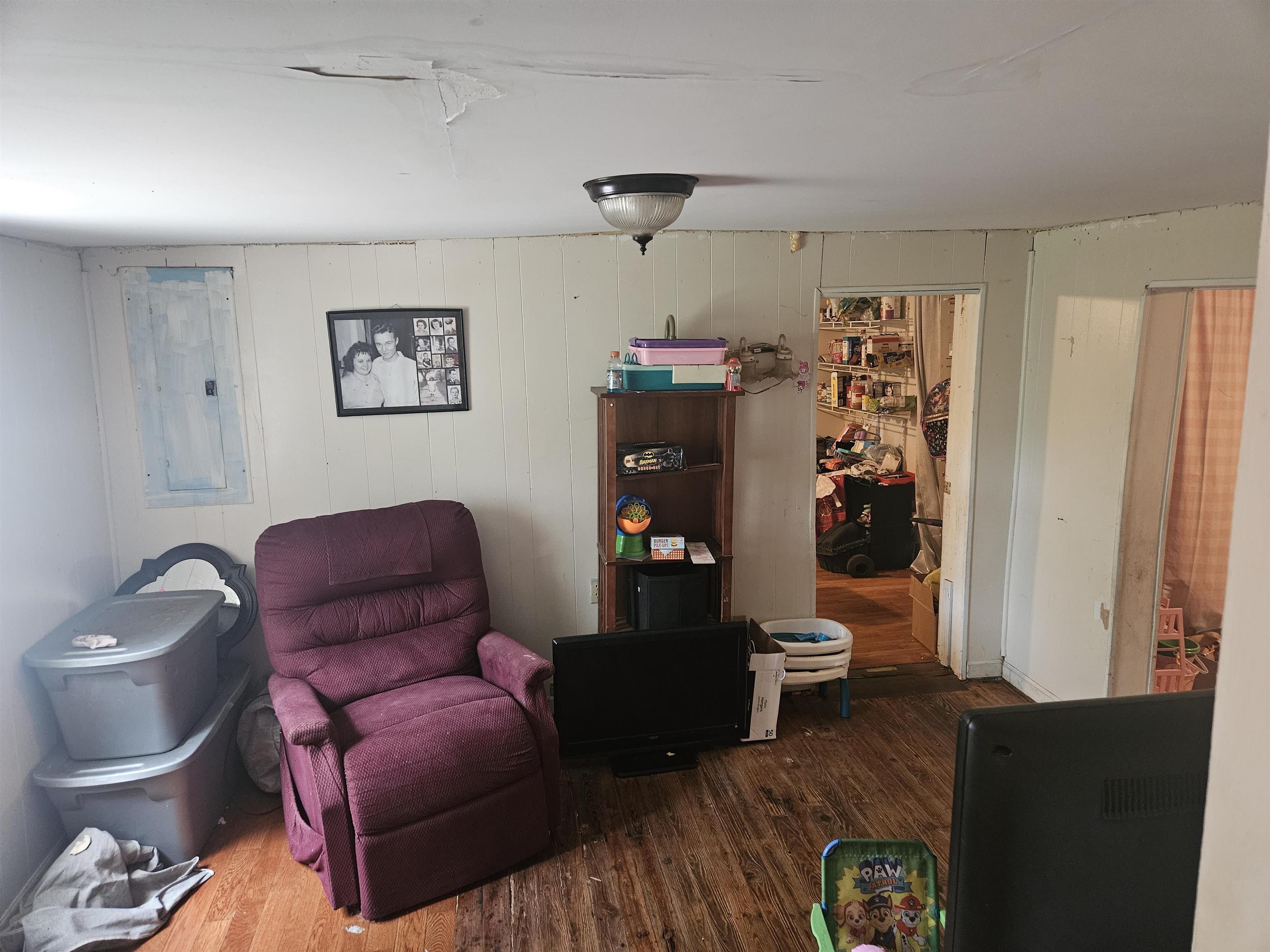 850 Defeated Creek Road Centerville, TN 37033 - Photo 12 of 17 a living room with furniture and a window