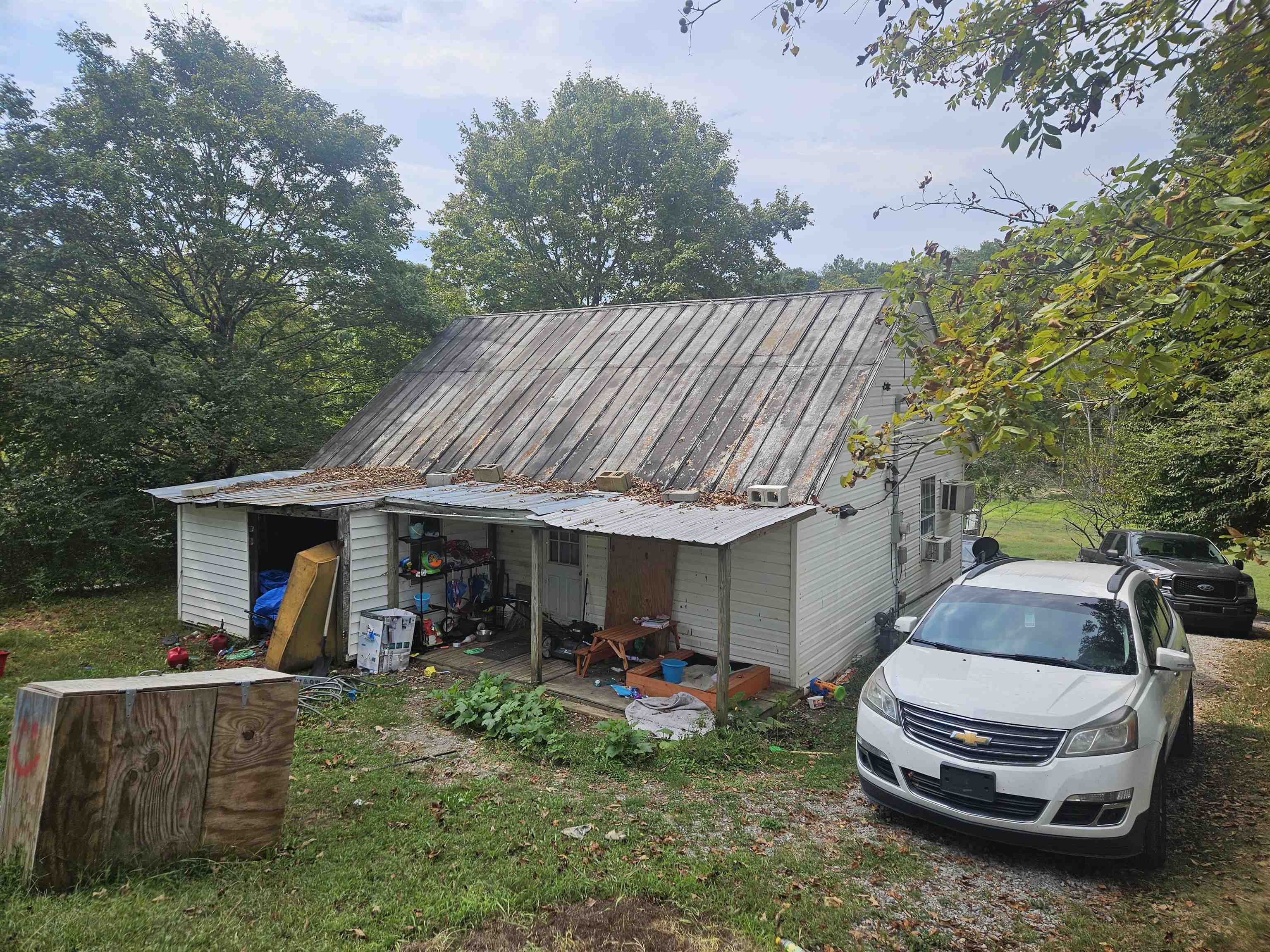 850 Defeated Creek Road Centerville, TN 37033 - Photo 4 of 17 a view of a house with backyard