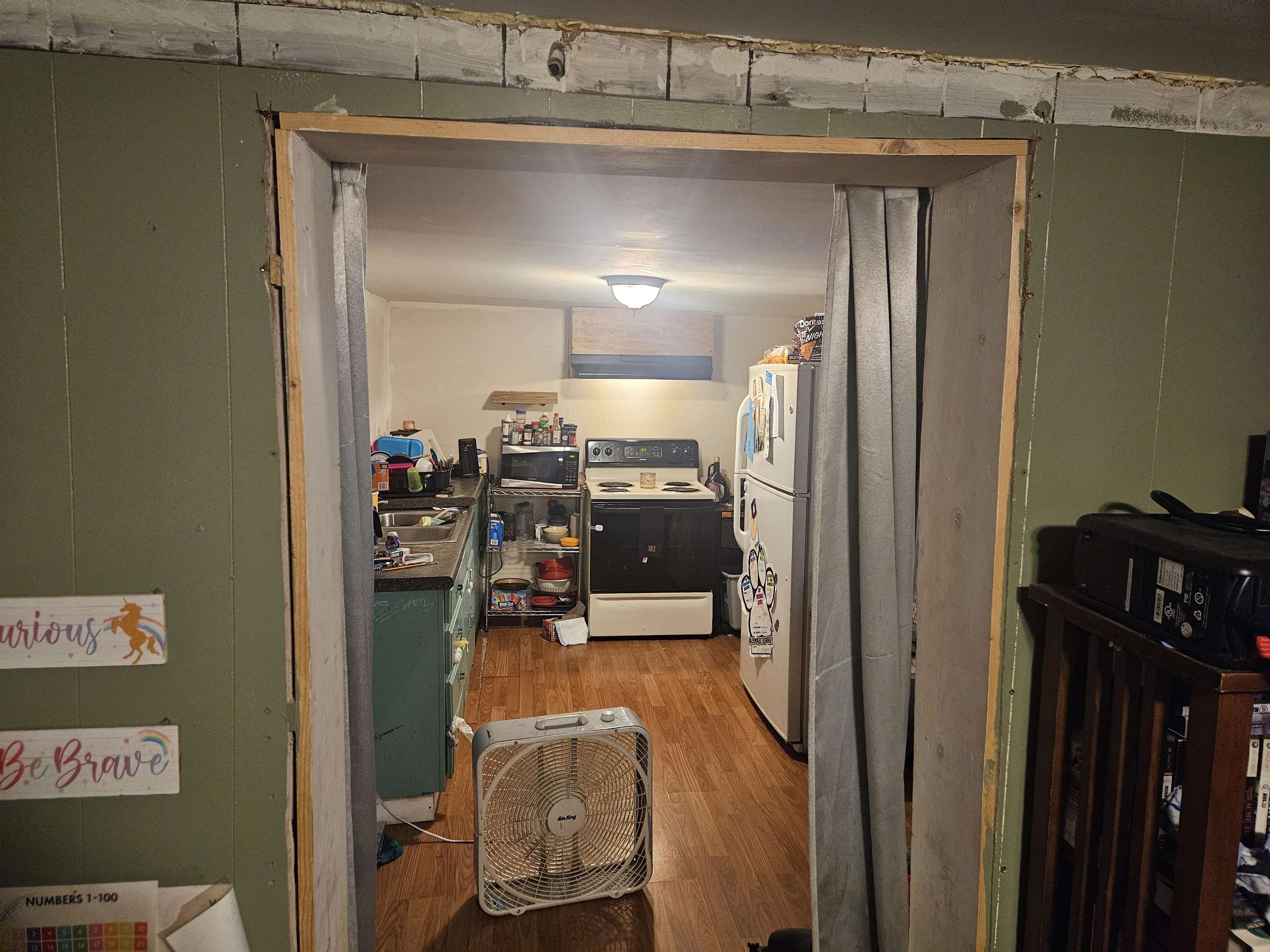 850 Defeated Creek Road Centerville, TN 37033 - Photo 6 of 17 a view of a entryway door