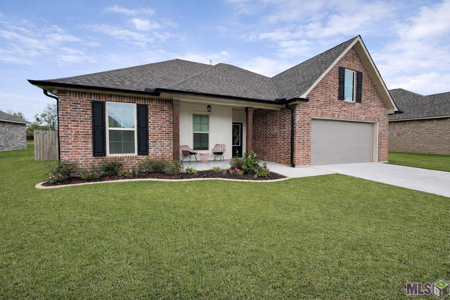 343 Modesto Drive Houma, LA 70364 - Photo 2 of 17