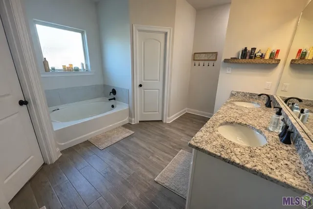 $320,000 | 343 Modesto Drive, Houma, LA 70364