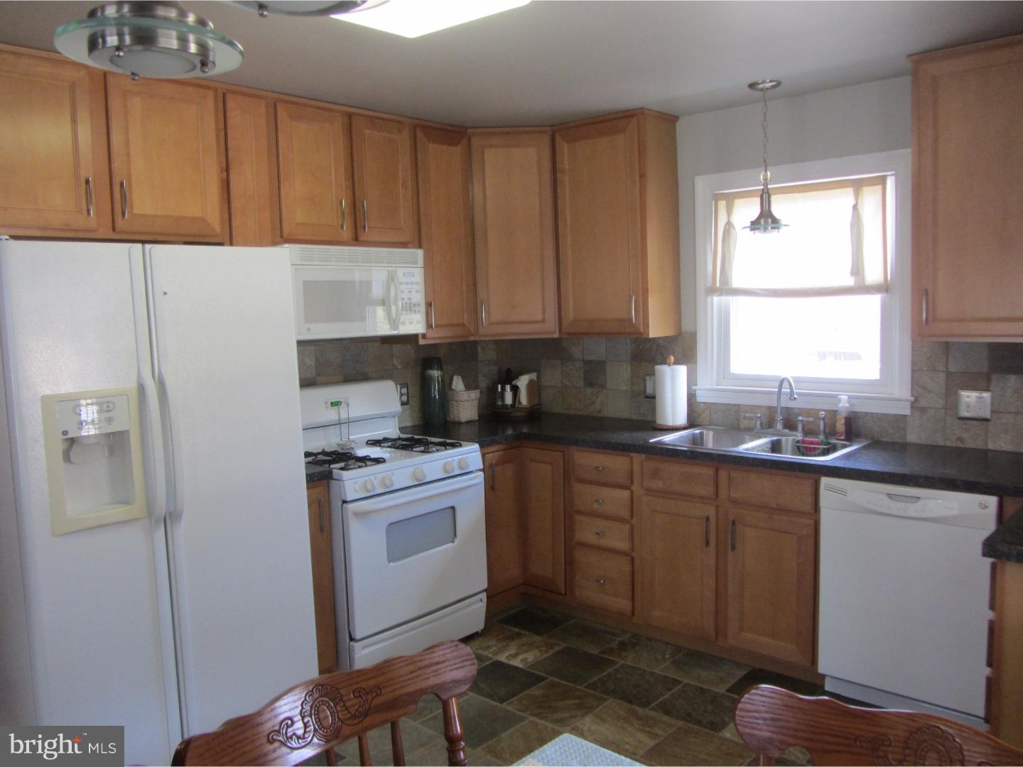 107 Spruce Street Reading, PA 19607 - Photo 8 of 23