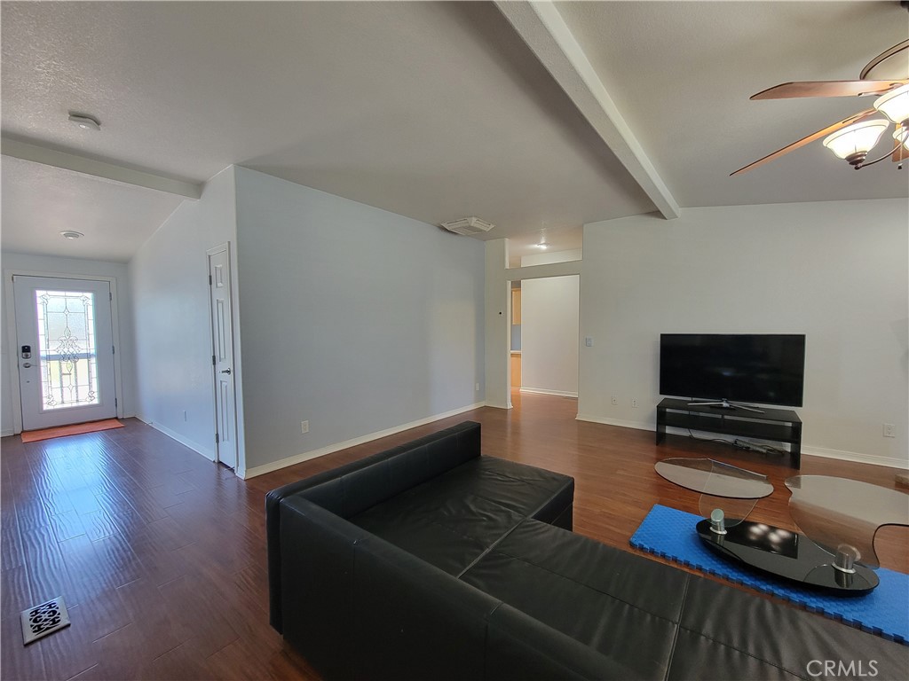 58804 Ramsey Road Anza, CA 92539 - Photo 19 of 51 a living room with furniture and a flat screen tv